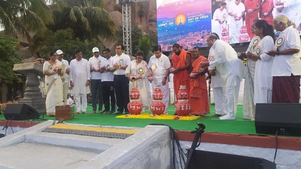 yoga day in hampi