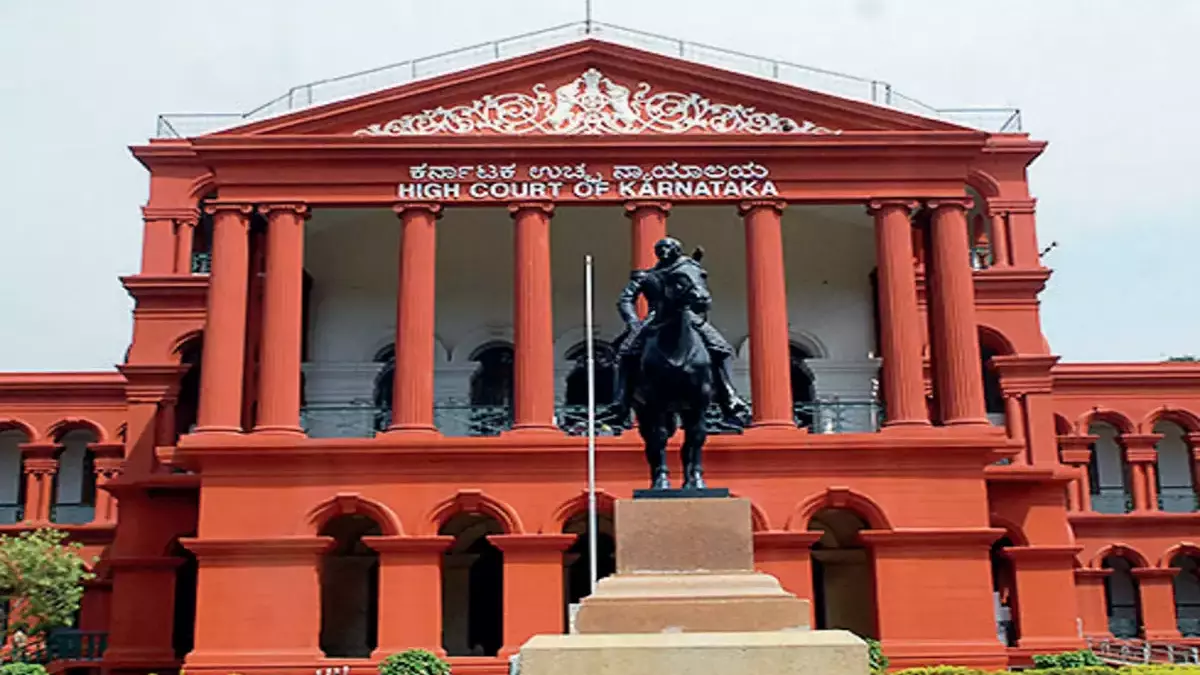 ಹೈಕೋರ್ಟ್ ನ್ಯಾಯಾಧೀಶರ ಎಂಟ್ರಿ