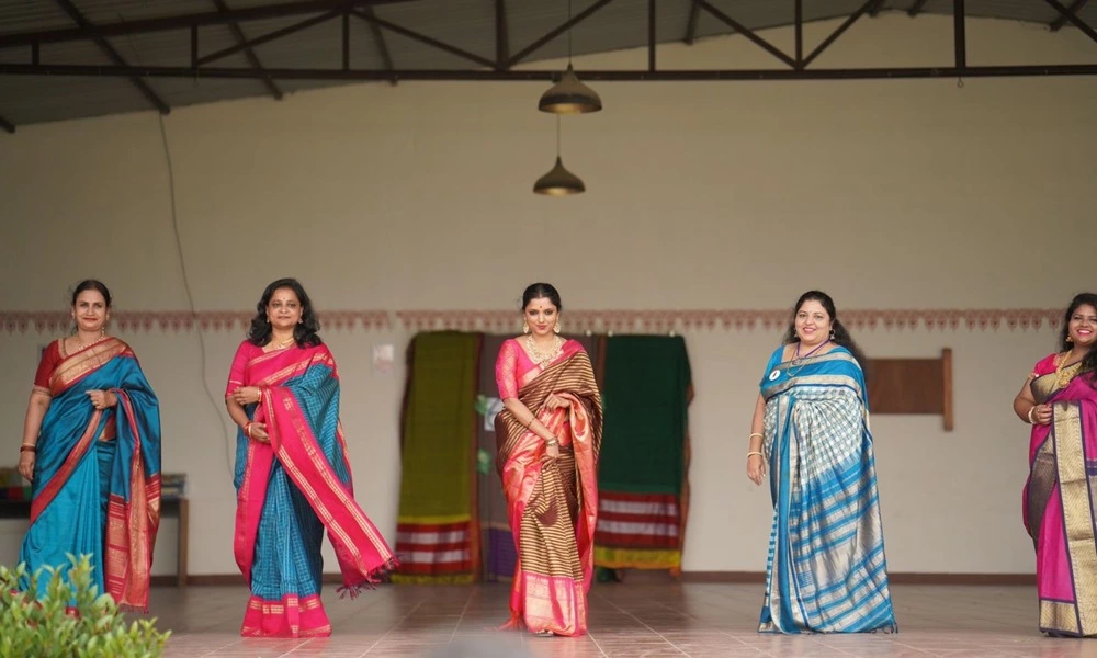 vintage Saree show