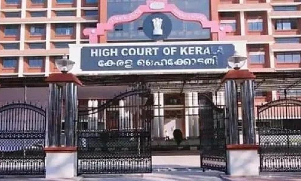 Kerala High Court Takes suo motu notice Over PFI bandh