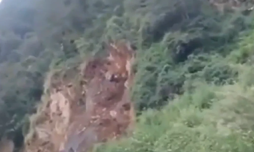 Sudden landslide In Rudraprayag Uttarakhand