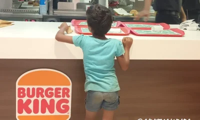 Little girl orders Burger with Only 10 Rs