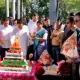 Congress Leader Kamal Nath cuts temple shaped cake In Chhindwara