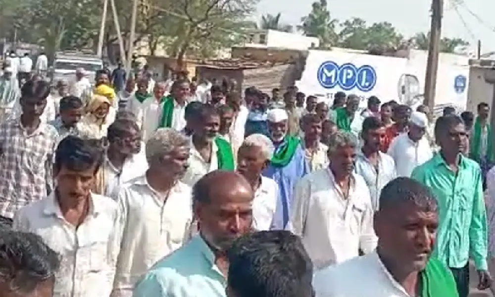 bagalakote protest Land Acquisition murugesh nirani