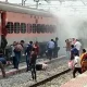 howrah express train fire accident train fire