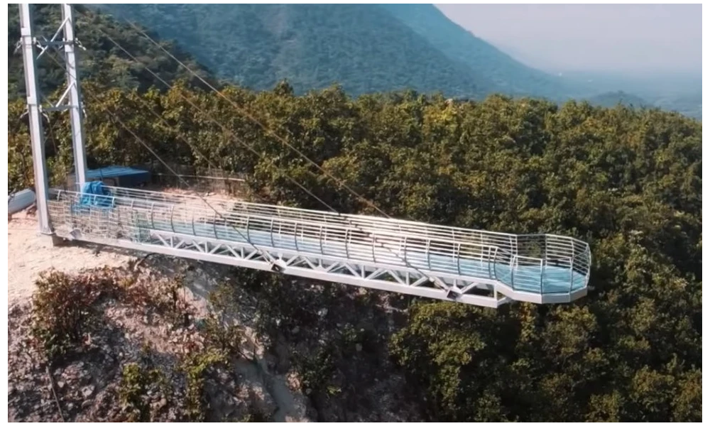 glass bridge 