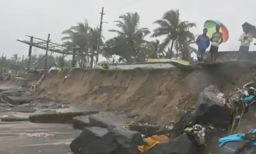 Cyclone Mandous Landfall In Tamil Nadu