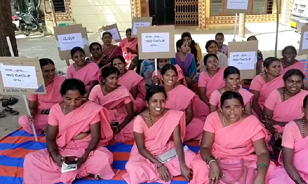 asha protest in tumkur