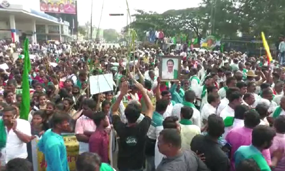 mandya protest