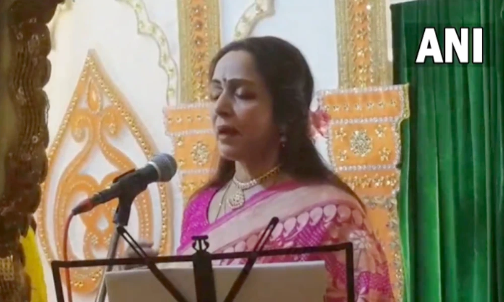 BJP MP Hema Malini singing bhajans In Mathura Temple