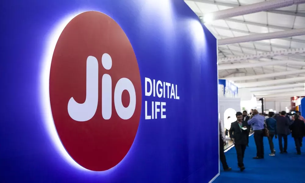 Jio may have 50 crore subscribers at 2026 Says Report