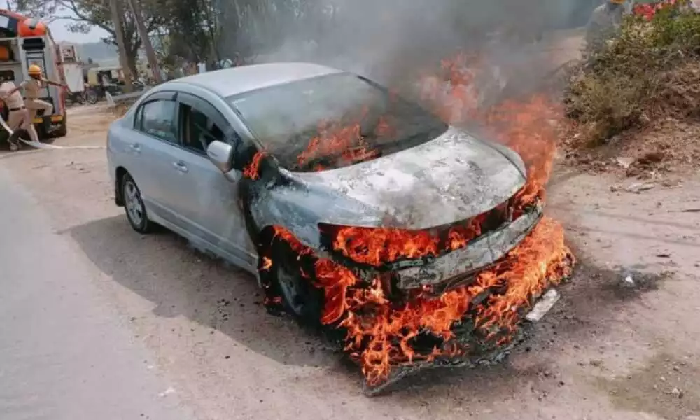 car burnt at Shivamogga