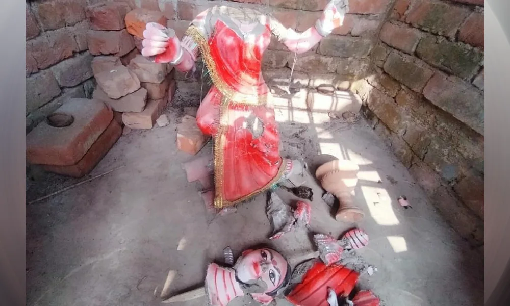 Hindu Temples Vandalised