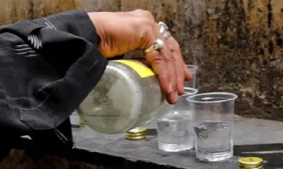 Man Dies After Drink Desi Liquor In Uttar Pradesh