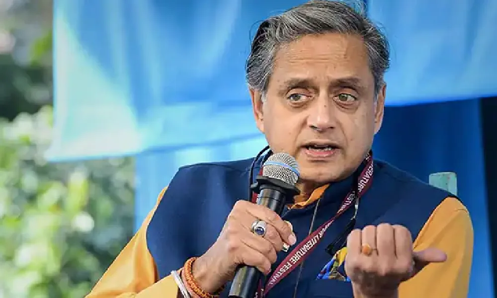 IND VS AUS: Give poor performers a long rope; Shashi Tharoor