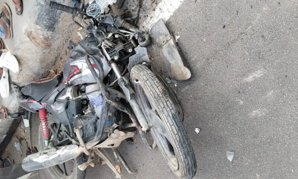 Scorpio-bike Road Accident in Raichur RTO staff dies