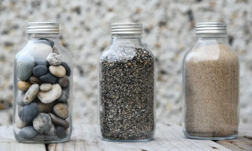 stone pebbles sand