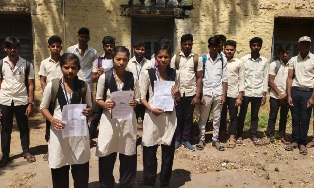 Two students debarred for their alleged involvement in exam irregularities in Belagavi, Yadgir