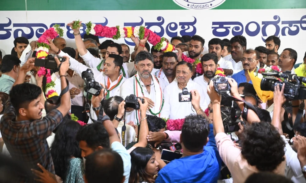 various party leaders join karnataka congress