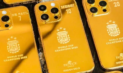 The captain Messi gave a gold iPhone to his fellow members of the World Cup winning Argentina team!