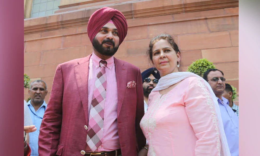 Navjot Singh Sidhu's wife diagnosed with cancer, pens letter to husband
