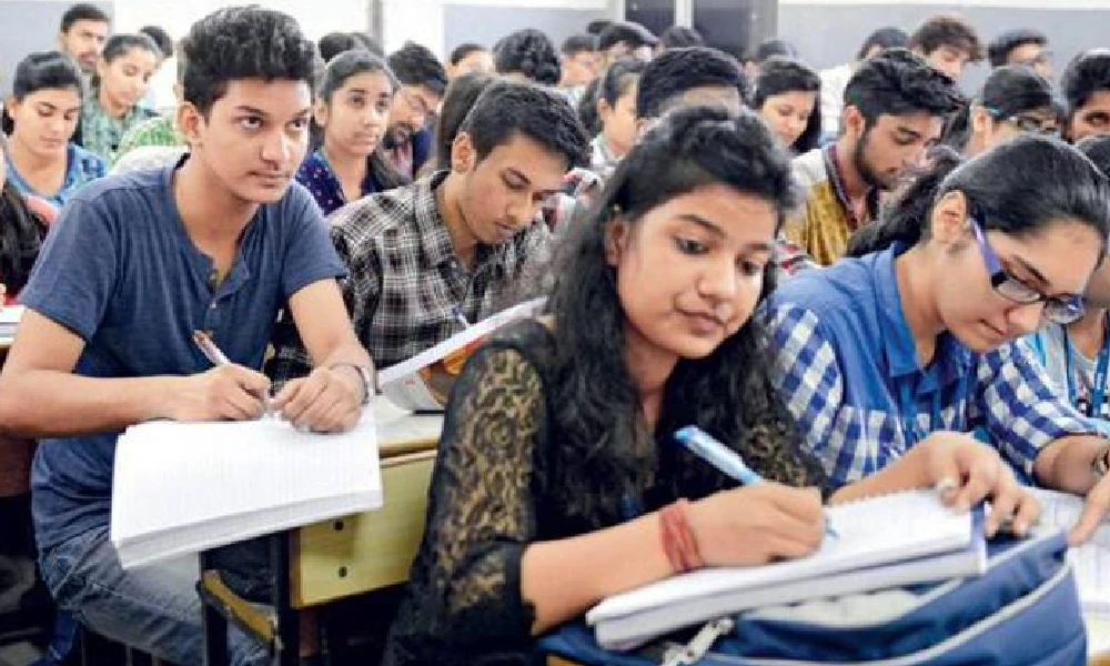 House panel recommends revision in SC ST scholarship at par with inflation rate