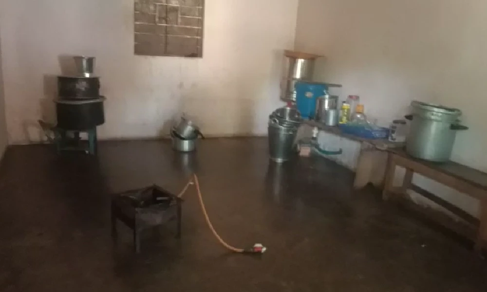 Cylinders, groceries stolen from anganwadi in govt school