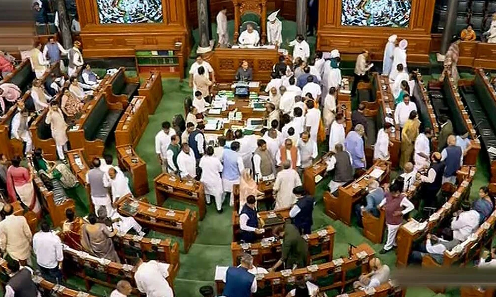 center must apologies to Rahul Gandhi Congress says at Budget session 2023