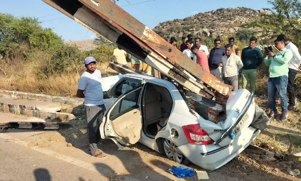 Road Accident Man dies of rash driving in Bengaluru Car overturns in Chintamani