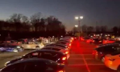 Tesla car gave a light show to the song