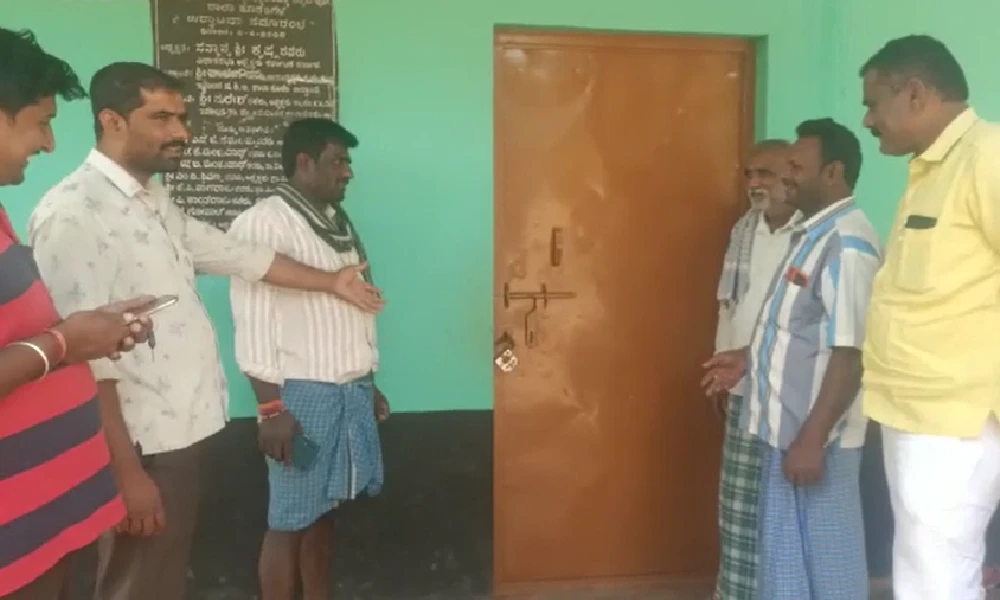 Cylinders, groceries stolen from anganwadi in govt school