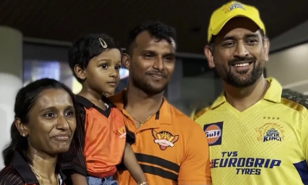 IPL 2023: Dhoni flirts with T.Natarajan's daughter; The video is viral