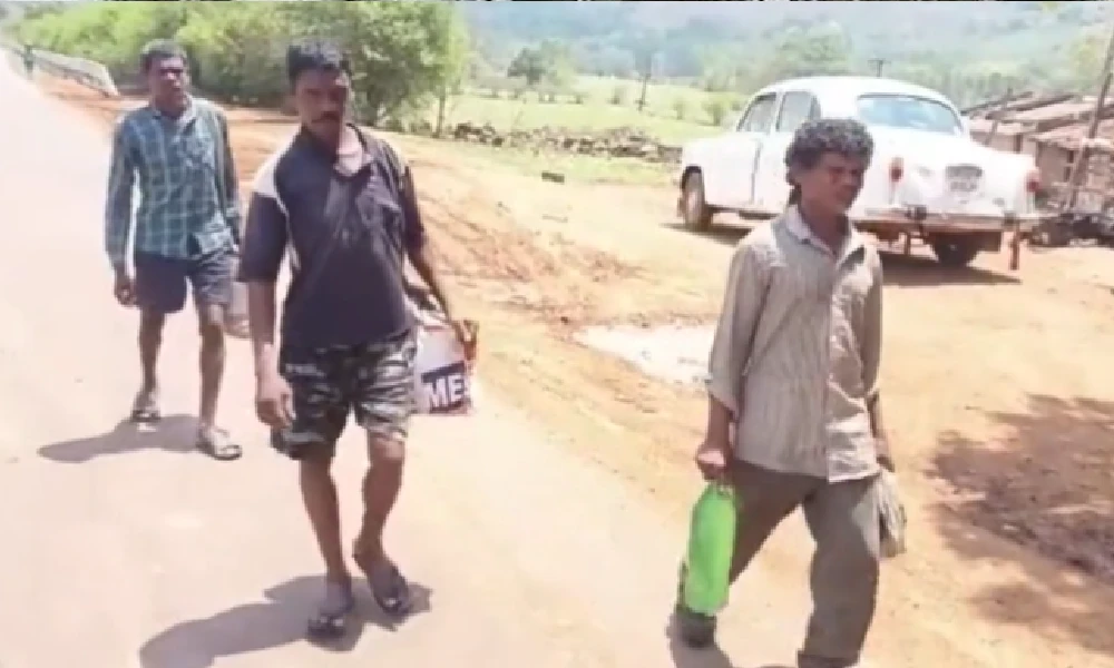 3 migrant workers walks from Bangalore to Odisha