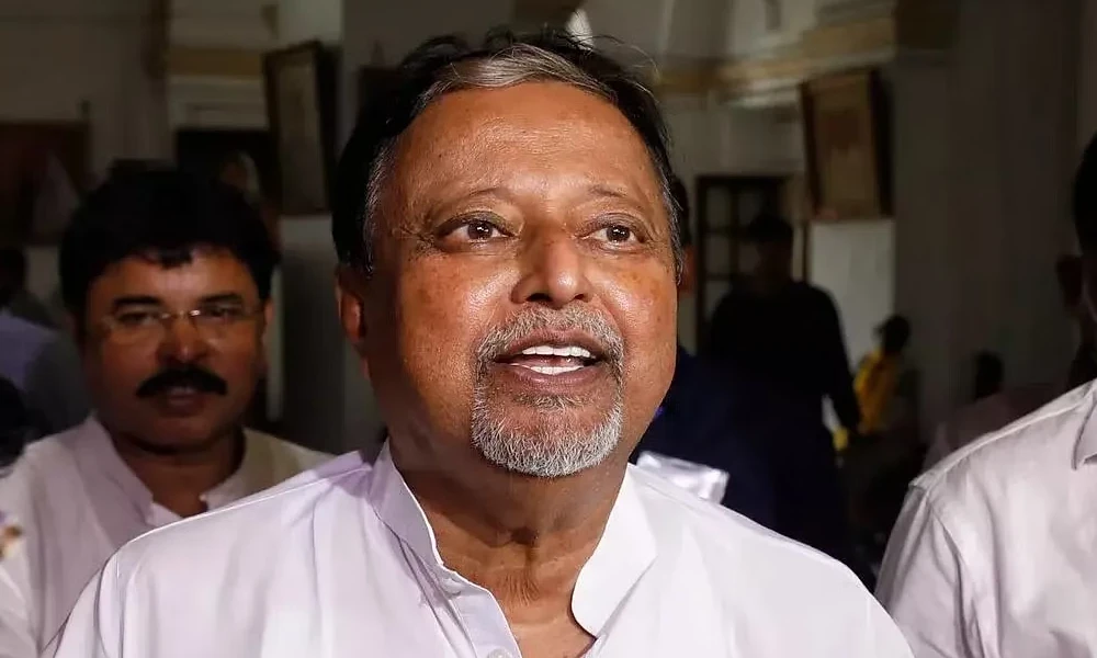 Is mukul Roy untraceable? What did his son said?