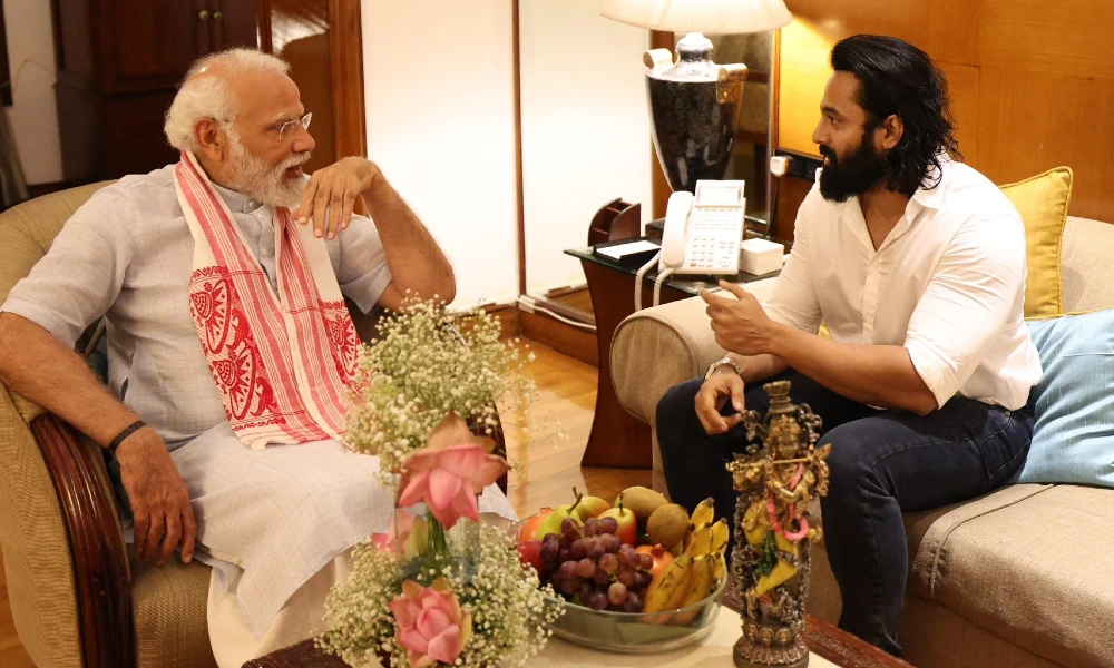 Best 45 Minutes Of My Life Says Actor Unni Mukundan after Meet PM Modi in Kerala