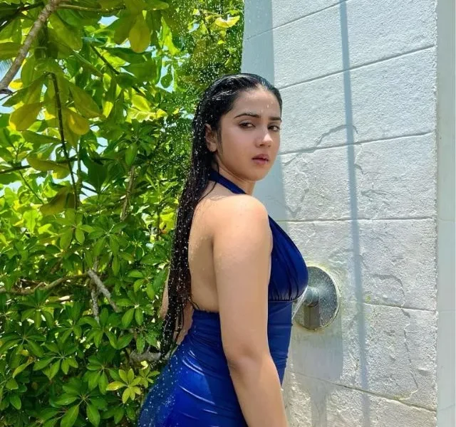 Roshni Walia