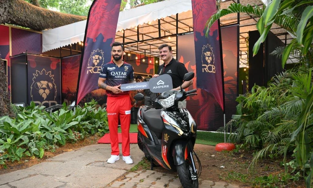 Virat Kohli, who was awarded the man of the match, got an electric scooter; Who gave it?