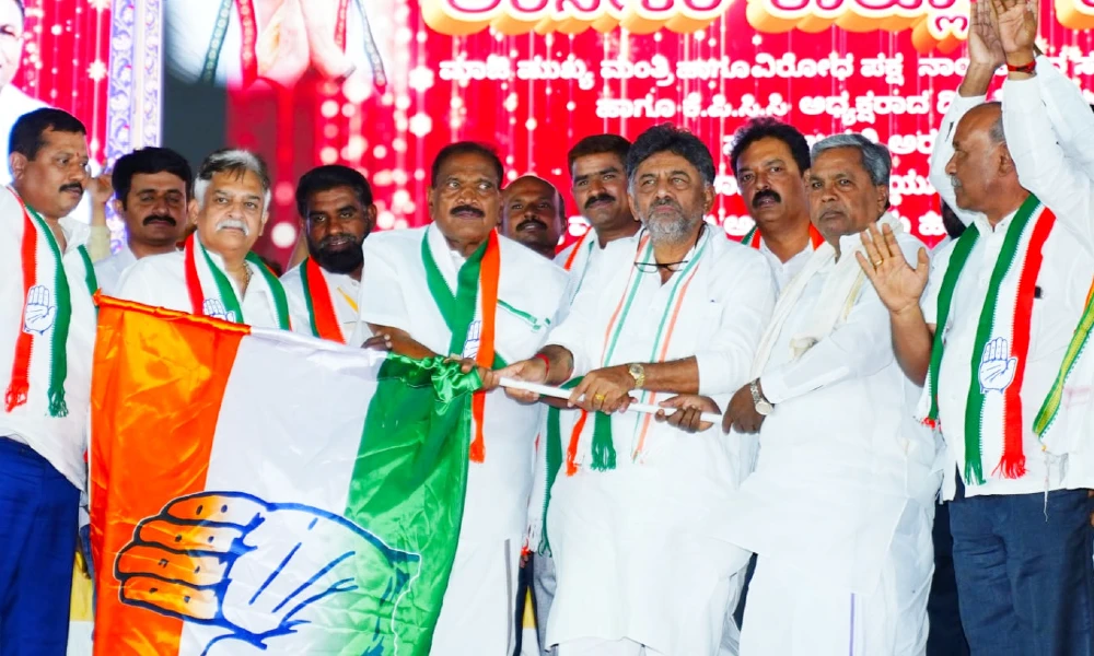 K M Shivalingegowda quits JDS to join Congress in arsikere