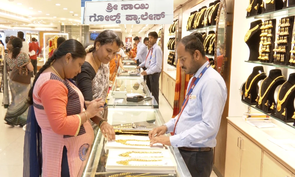Gold rate The price of gold and silver in Bangalore is unchanged