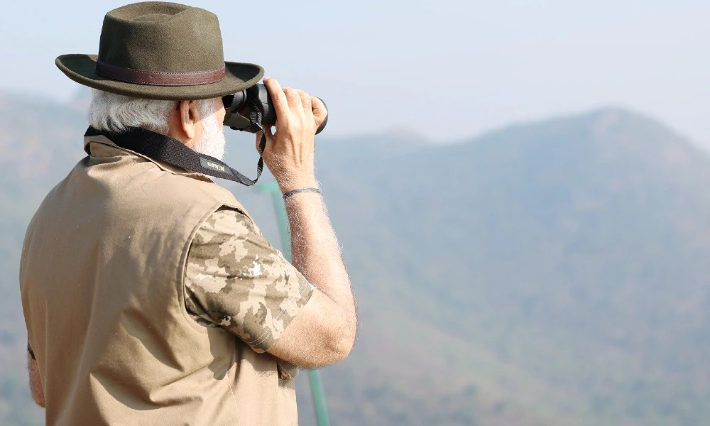 Modi in Karnataka updates 22 km in the forest of Bandipur Modi cant see tiger even after 2 hours