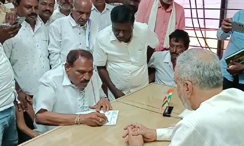 Shivalingegowda resigns as Arsikere JDS mla Joining Congress soon Karnataka Elections 2023 updates
