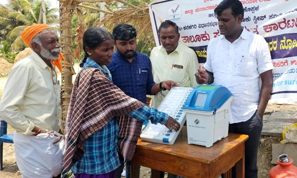 voter awareness programme at Karatagi