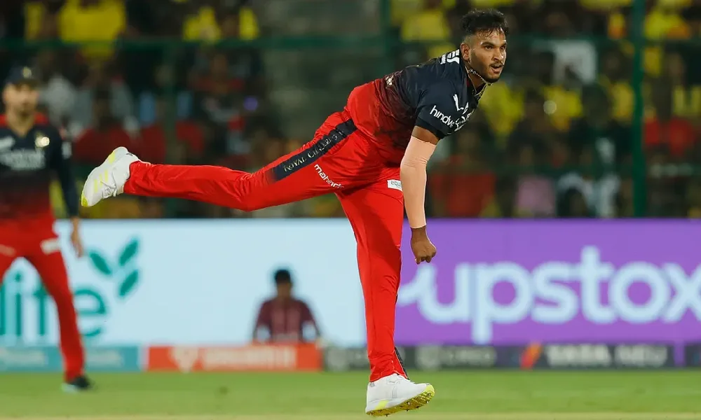 ipl-2023-hero-in-debut-zero-in-next-rcb-bowler-who-wrote-an-unnecessary-record