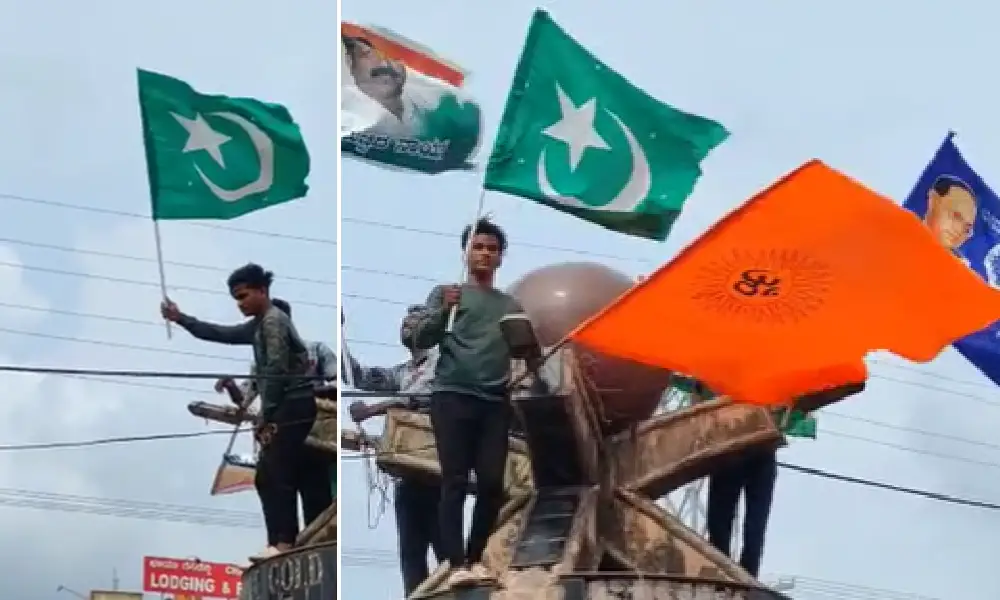 Muslim flag hoisted in Samshuddin circle in Bhatkal