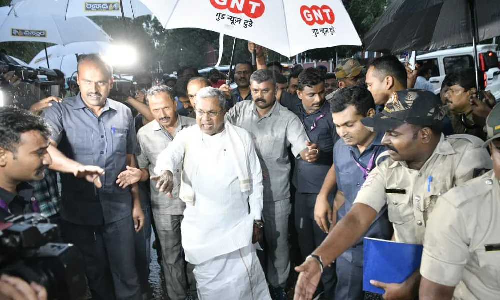 CM Siddaramaiah visit KR circal