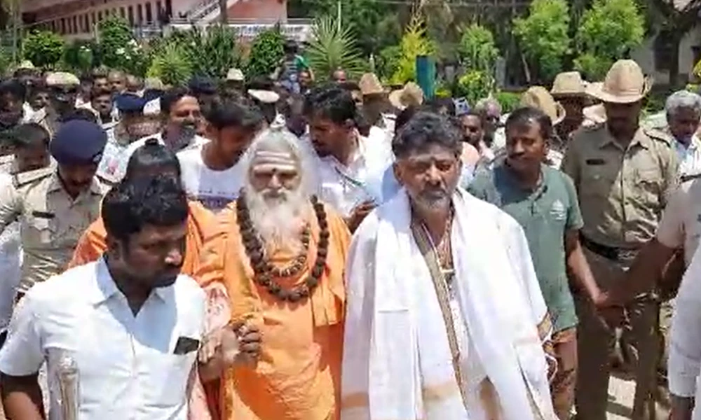 DK shivakumar Met Nonavinakere Ajjayya After Karnataka Assembly Election Result