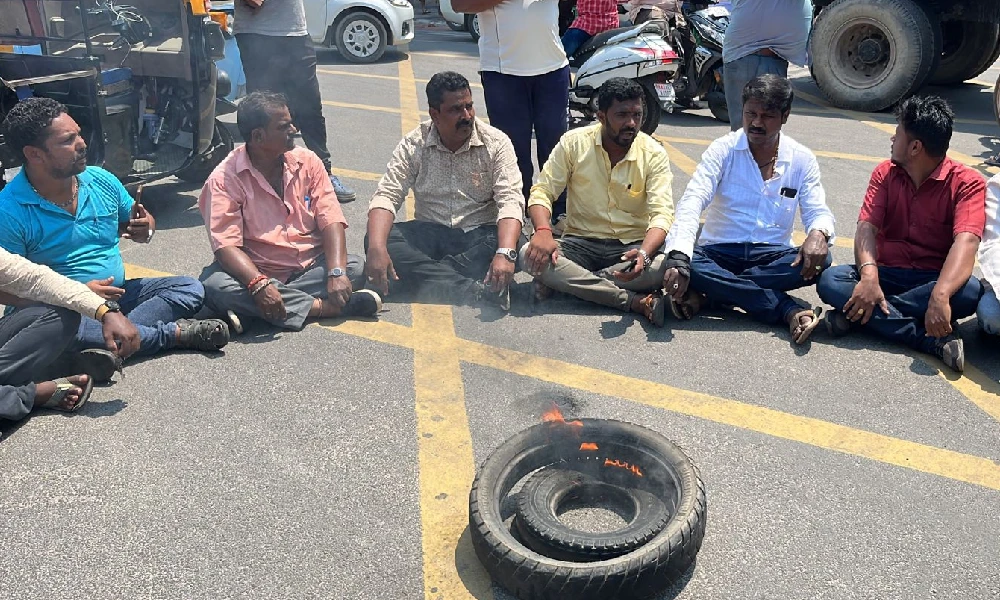 Pro-Kannada organisation protests in Shivamogga