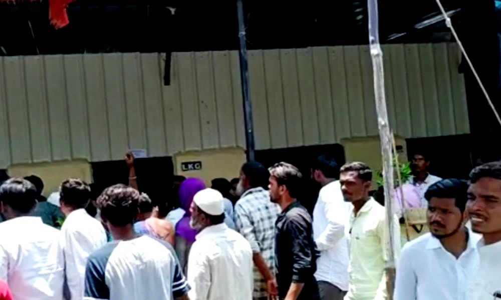 Karnataka Election: Amid peaceful polling, riots broke out in Kalaburagi, Kolar