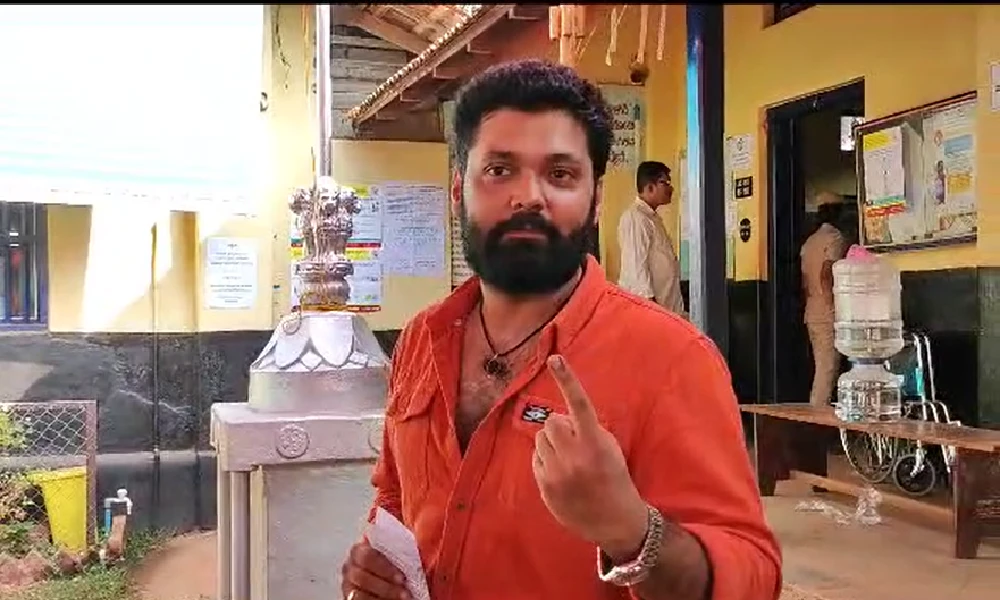 Actor rakshith sheety voting