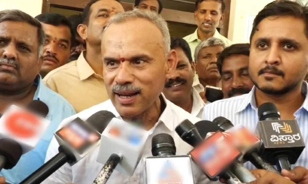 MLA Suresh Gowda Attack Congress Government Over grant with held